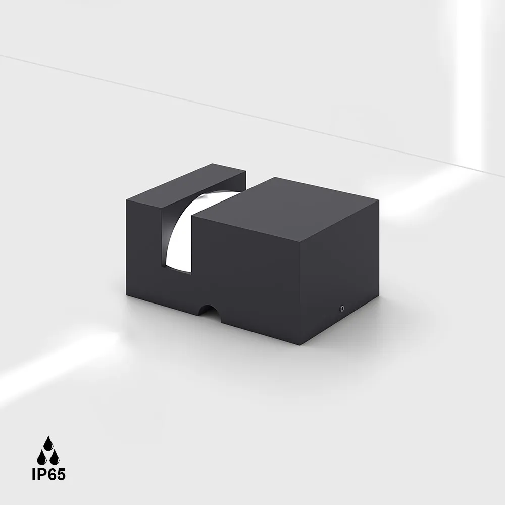 Surface mounted luminaire WIN IP. L80mm, h53mm, sp115mm, 4...